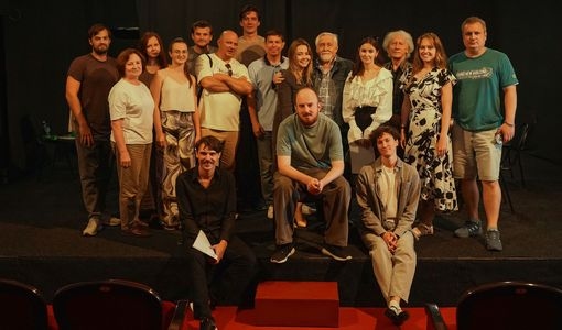 В театре началась работа над новым спектаклем. 